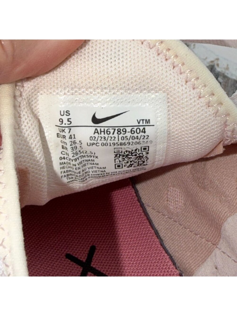 Nike Air Max 270 Womens Size 9.5 Light Soft Pink Running Shoes AH6789-604 - Picture 8 of 11